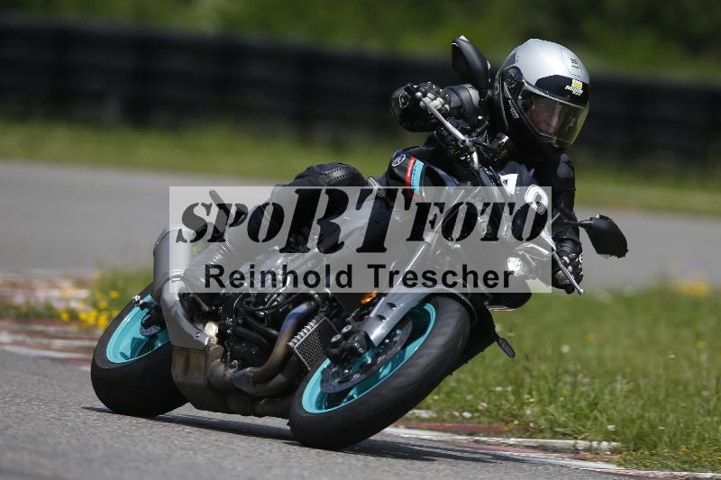 /Archiv-2024/29 12.06.2024 MOTO.CH Track Day ADR/Gruppe gelb/102